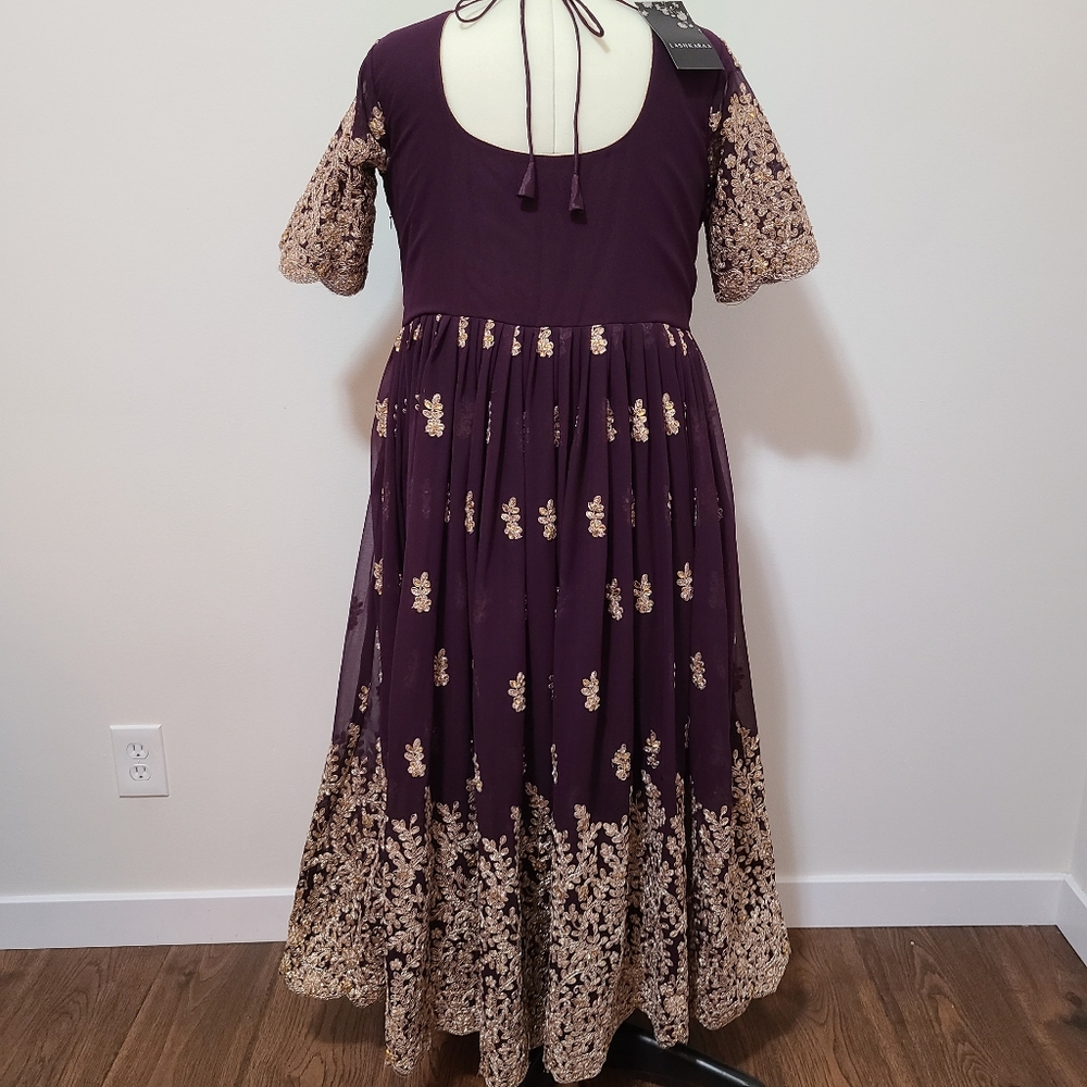 Embroidered Indian Dress - Picture 4 of 8